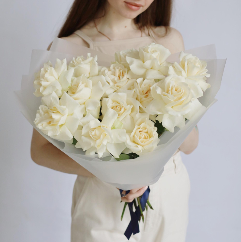 БУКЕТ 13 БЕЛЫХ ФРАНЦУЗСКИХ РОЗ БУКЕТ 13 БЕЛЫХ ФРАНЦУЗСКИХ РОЗ