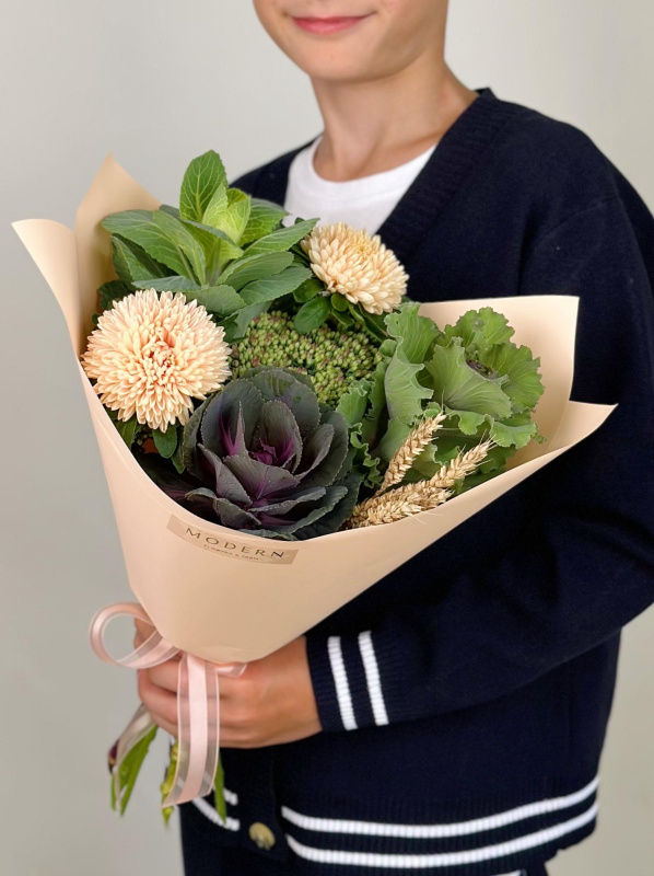 ОСЕННИЙ БУКЕТ С АСТРОЙ И БРАССИКОЙ